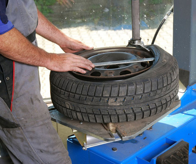 Contact Express Tire Service Inc Kalkaska 2312582300