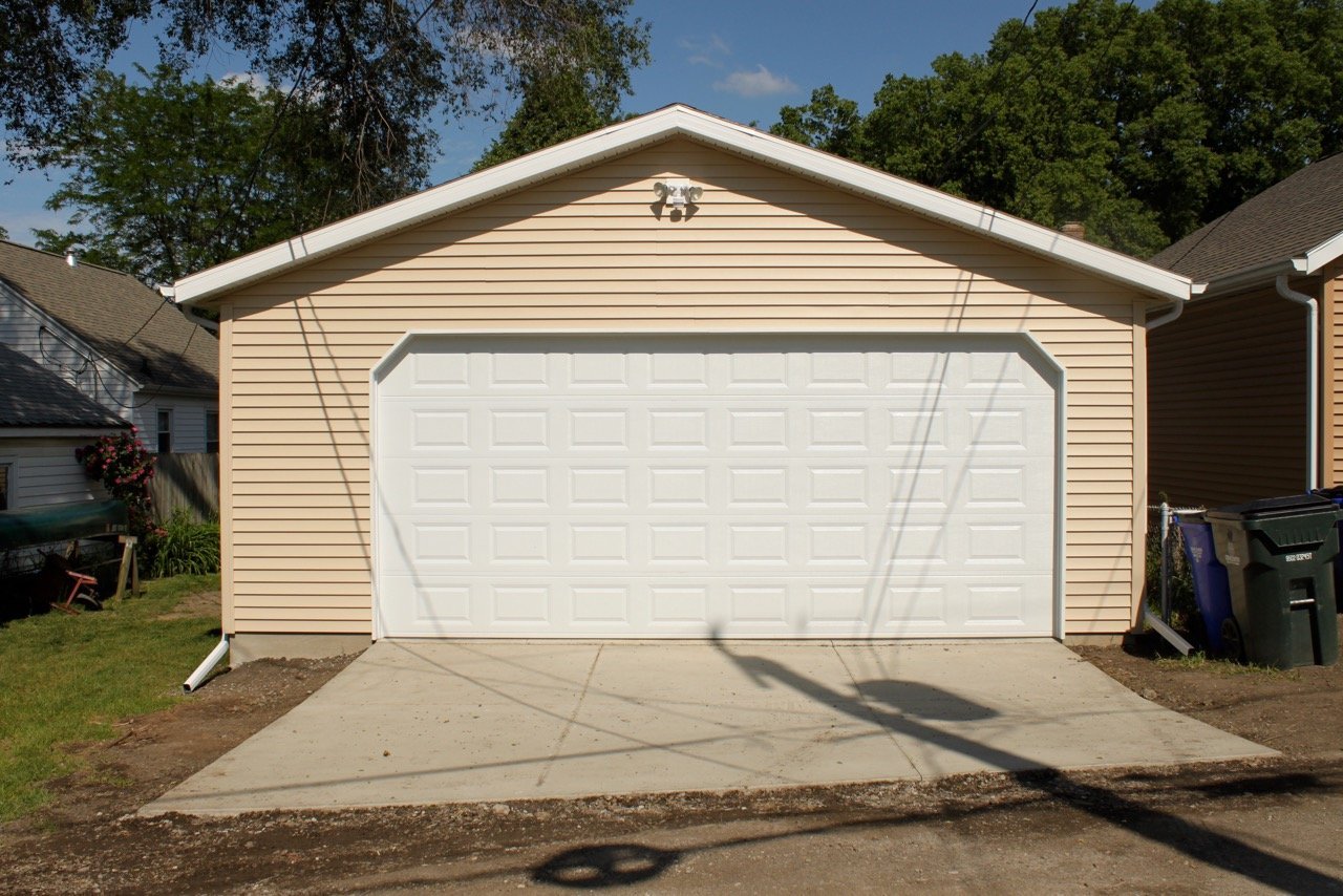 Garage Gallery, Cedar Rapids, Des Moines, Iowa City, Ames, Dubuque.