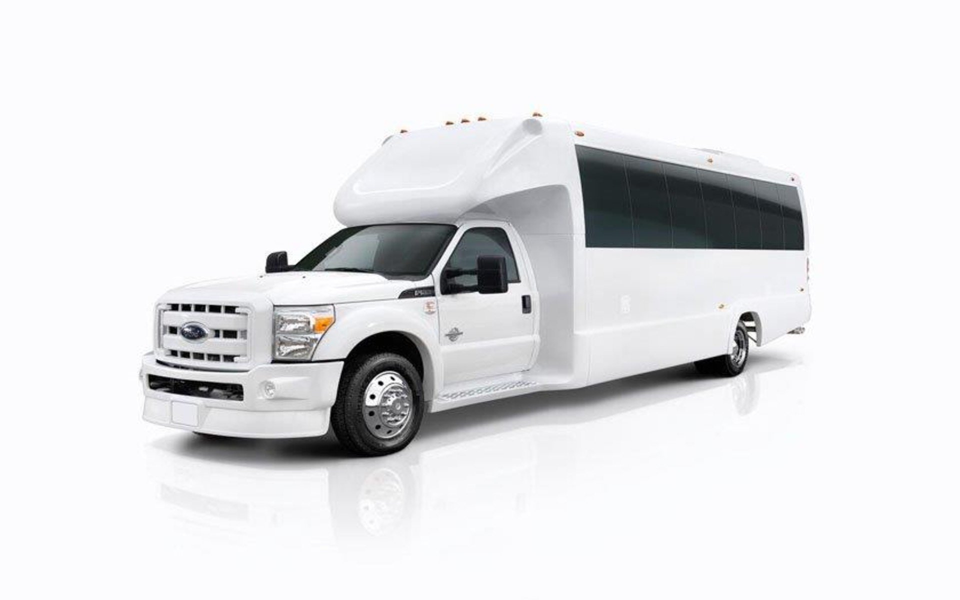 Fantasy Limousine | Transportation Service | Rockton, IL