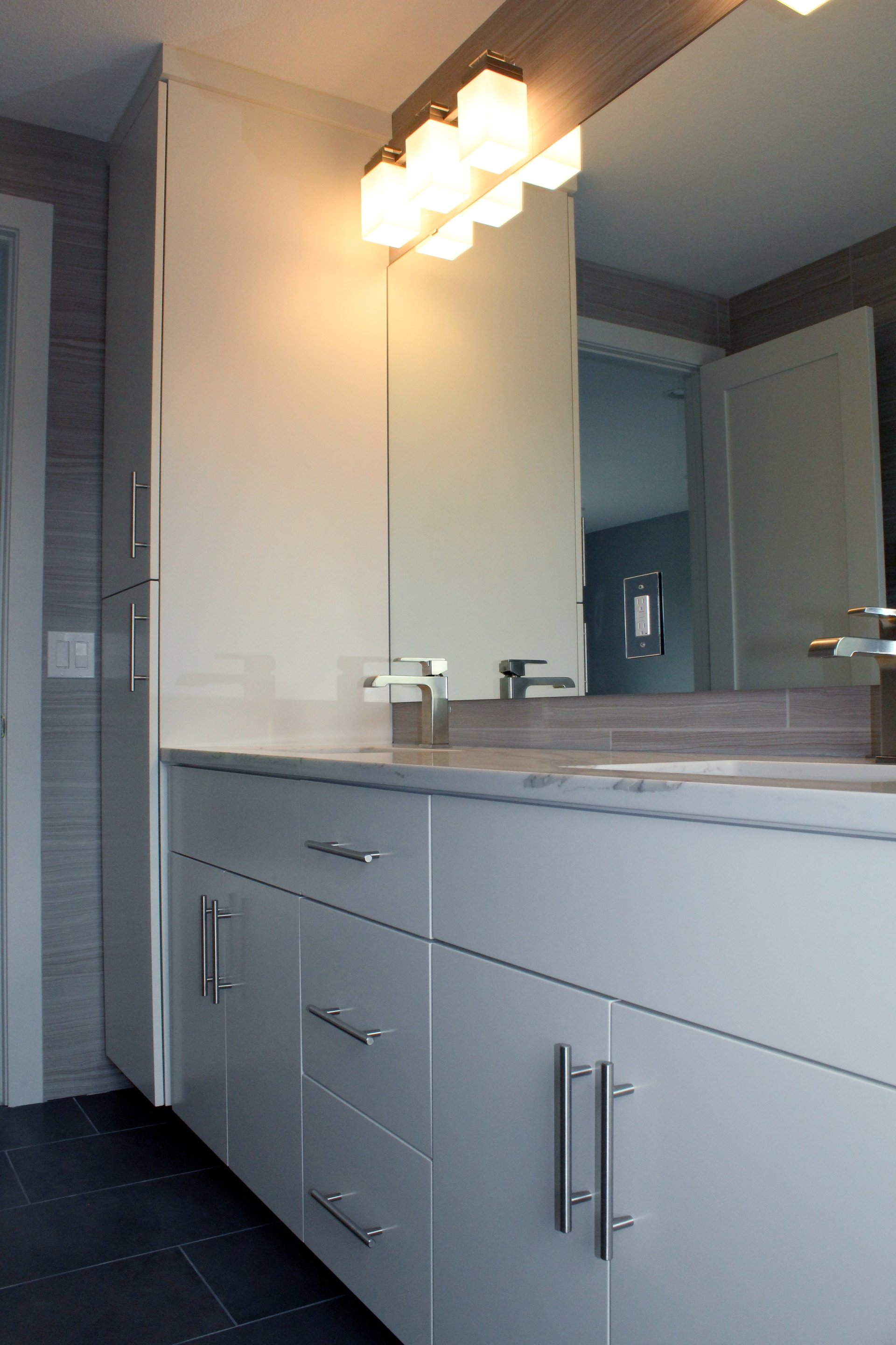 Traditional Wood Builders Inc Vanity Photo Gallery Rochester